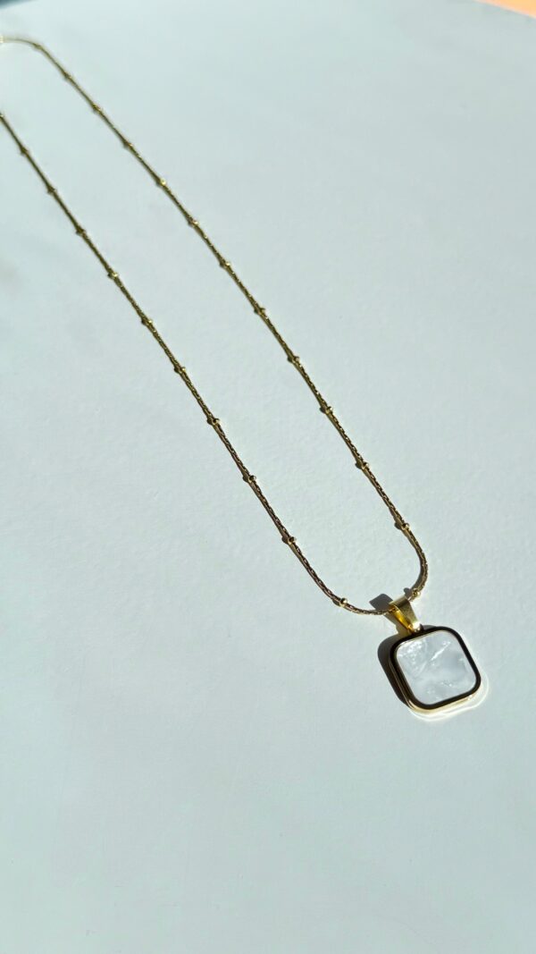 Round Square Stone Necklace - Image 4